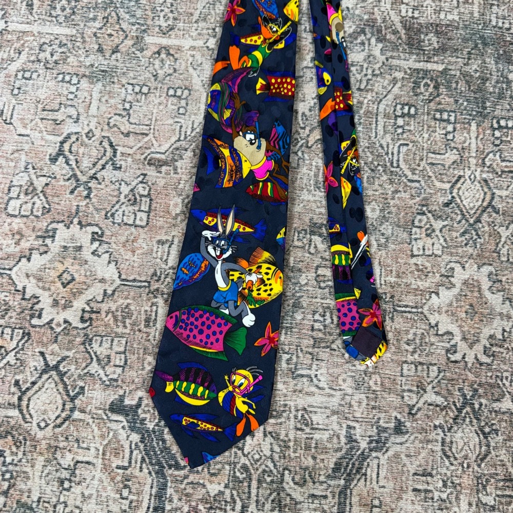 Vintage 1994 Looney Tunes Mania Bugs Bunny Tweety Taz Fish Tropical Necktie 0980